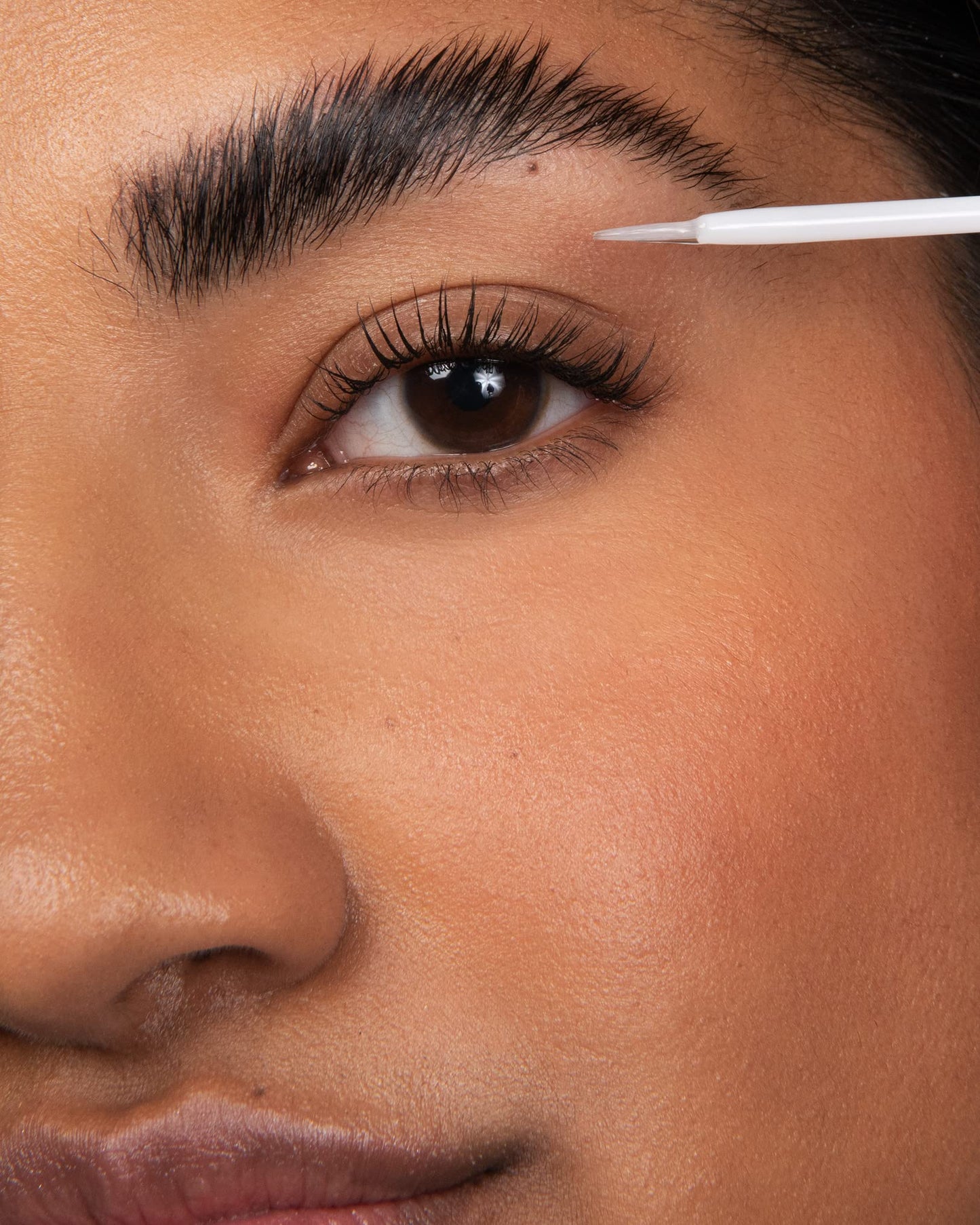 Borboleta Lash Serum - Eyelash Serum for Longer, Thicker, and Fuller Looking Lashes - Full Size Lash Serum and Fluff Up Lash Wand for Lash Touch Up