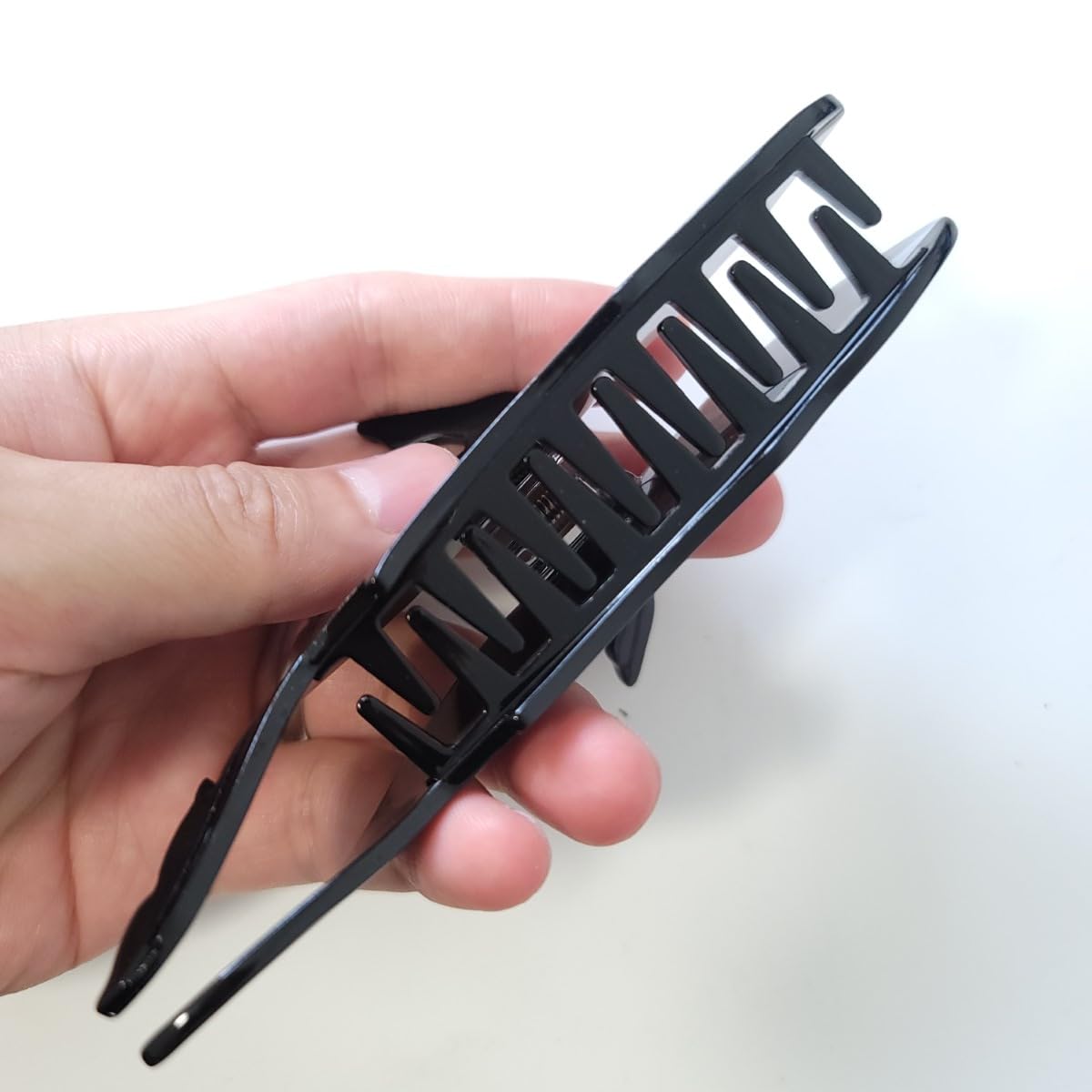 Whale Hair Clip,Cellulose Acetate Hair Clips,Big Claw Clips for Women,Hair Accessories,Black