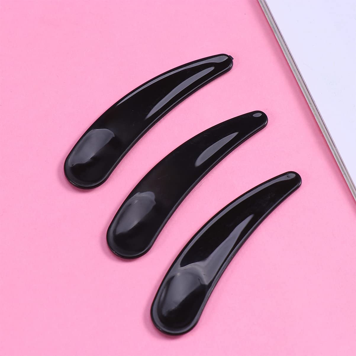 Beaupretty 200Pcs Mini Disposable Makeup Spatulas, Facial Cream Spoon Cosmetic Plastic Spatulas Scoops Tip Spatulas (Black)