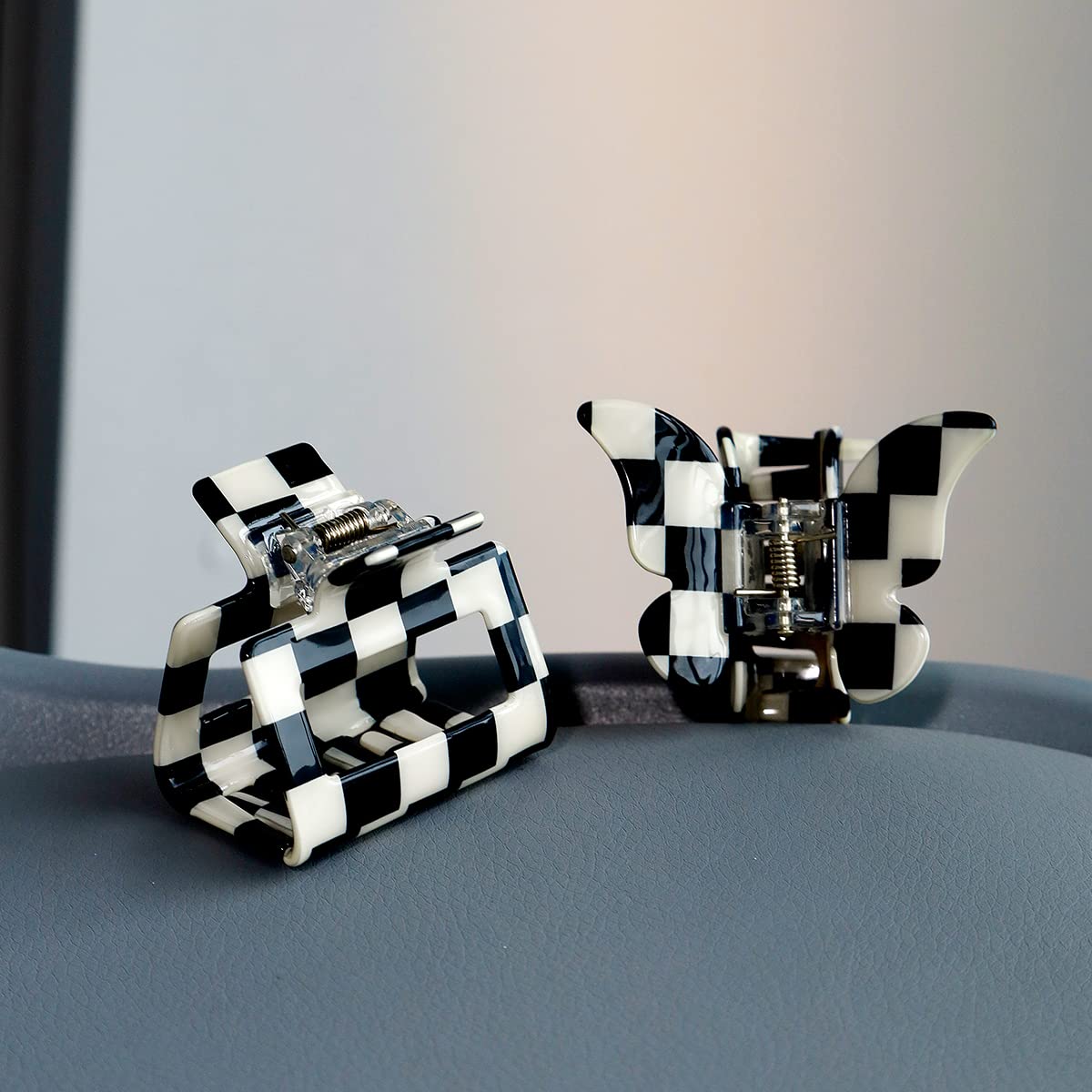 TODEROY Checker Claws Tortoise Barrettes Claw Clips for Women No-Slip Grip Lattice Design Hair Jaw Clips Clamp 80's Aesthetics Large Hair Accessories for Girls