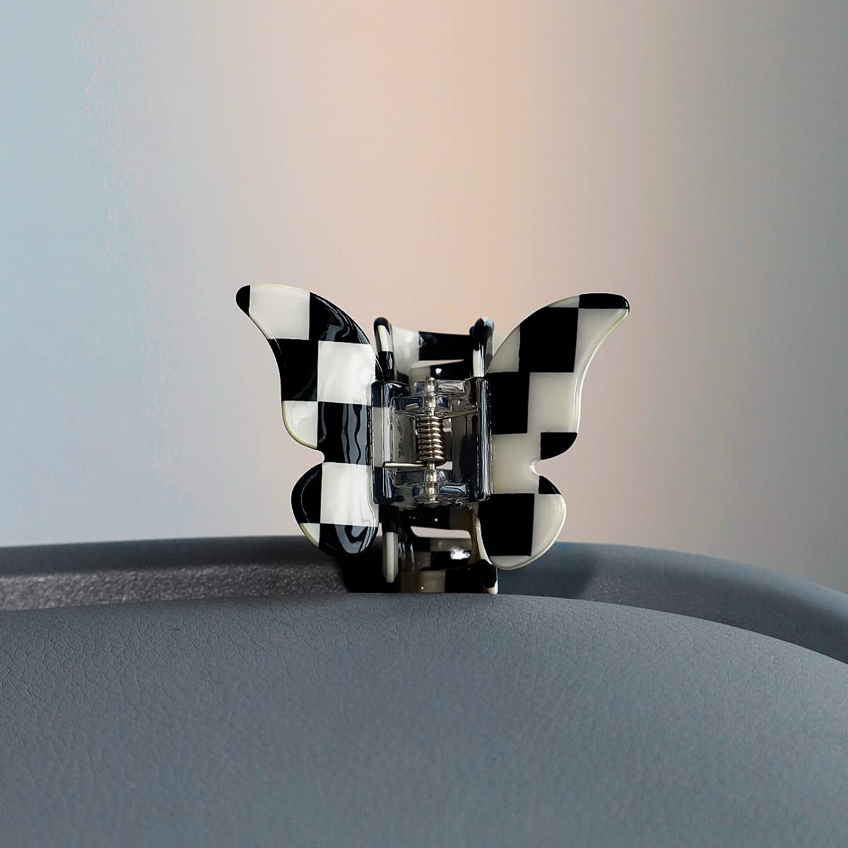 TODEROY Checker Claws Tortoise Barrettes Claw Clips for Women No-Slip Grip Lattice Design Hair Jaw Clips Clamp 80's Aesthetics Large Hair Accessories for Girls